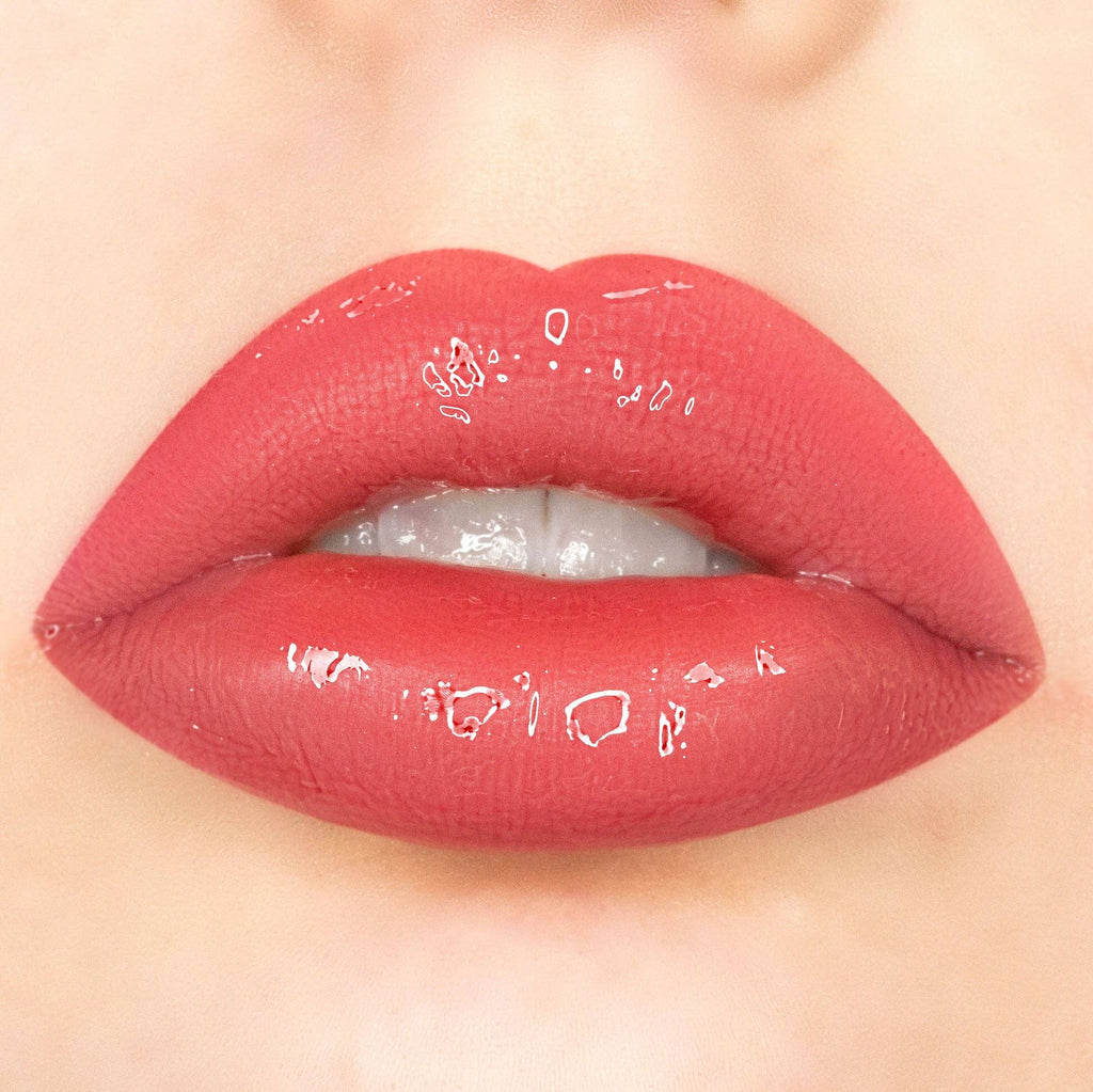 Rich Wine - Sleeky Kiss Plumping Lip Gloss
